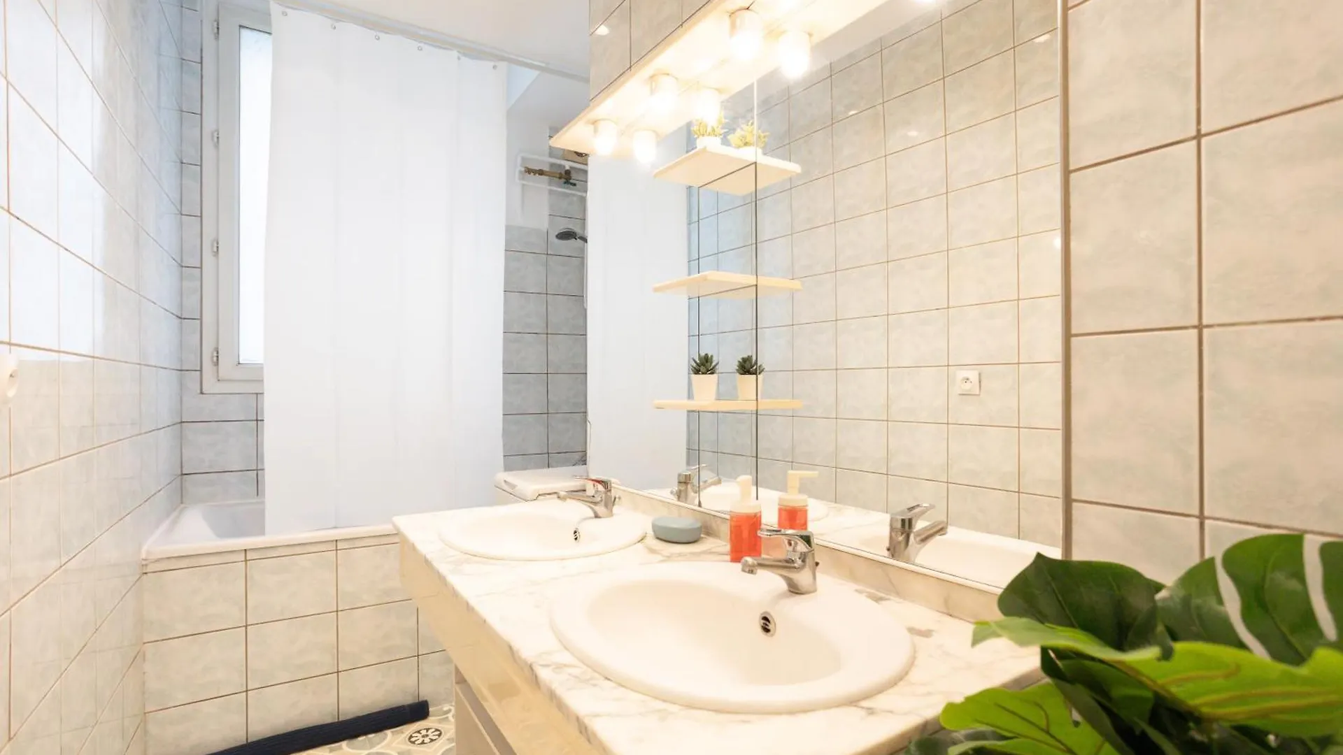 Luxury Parisian Apartment Notre Dame Saint Germain Des Pres